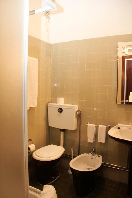 Residencial Parque Bed & Breakfast เซลอริโก ดา เบรา ภายนอก รูปภาพ